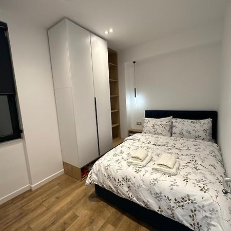 Erinda'S Apartment Тирана Екстер'єр фото